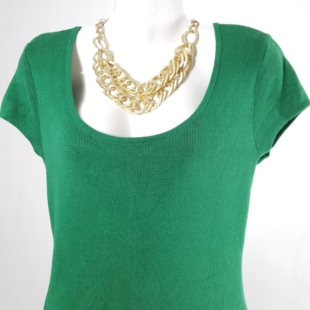 LIZ CLAIBORNE SUMMER SWEATER